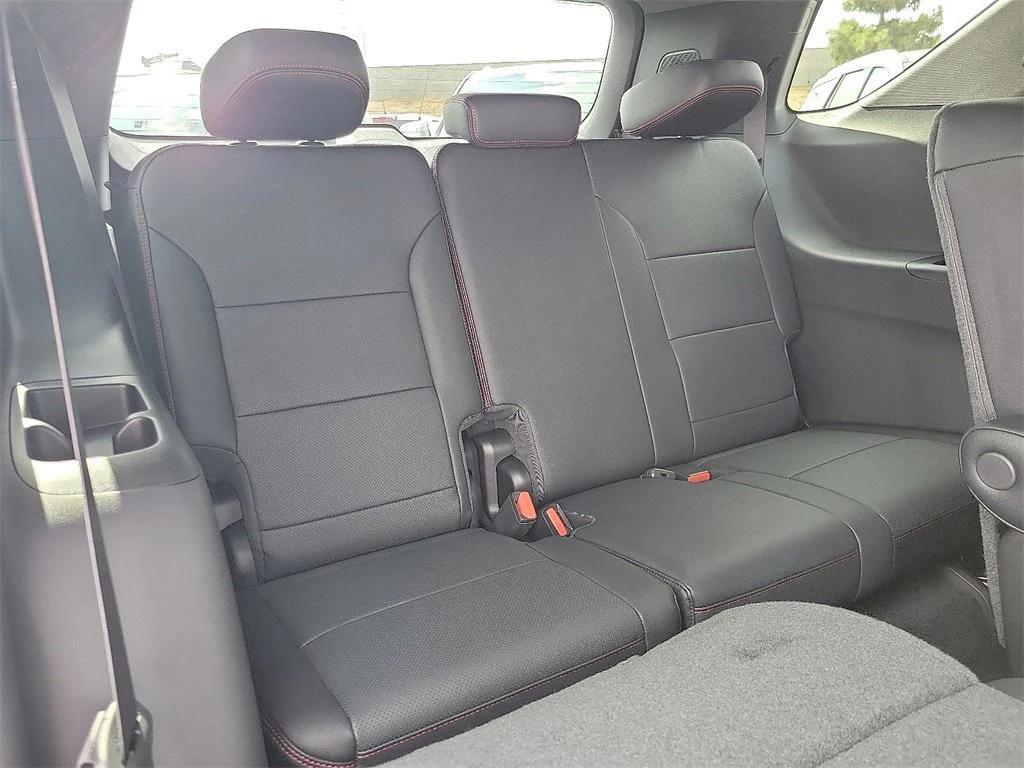 new 2026 Chevrolet Traverse car, priced at $59,565