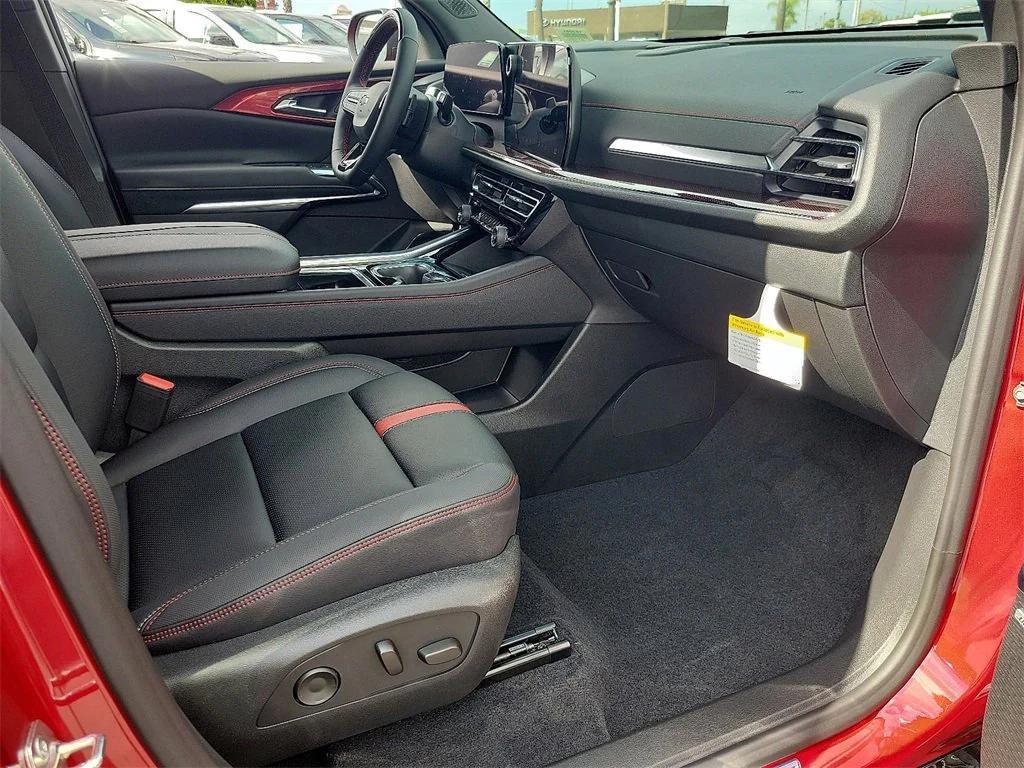 new 2026 Chevrolet Traverse car, priced at $59,565