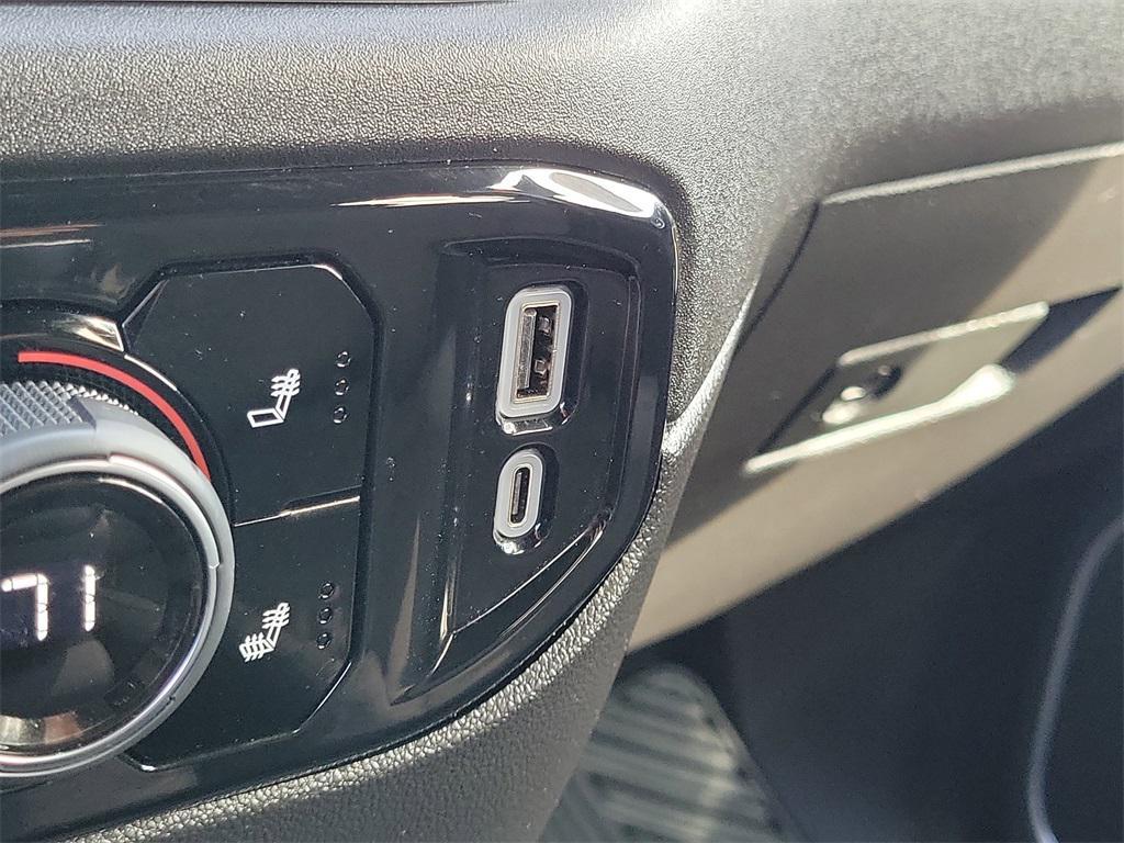 used 2025 Chevrolet Silverado 1500 car, priced at $43,888