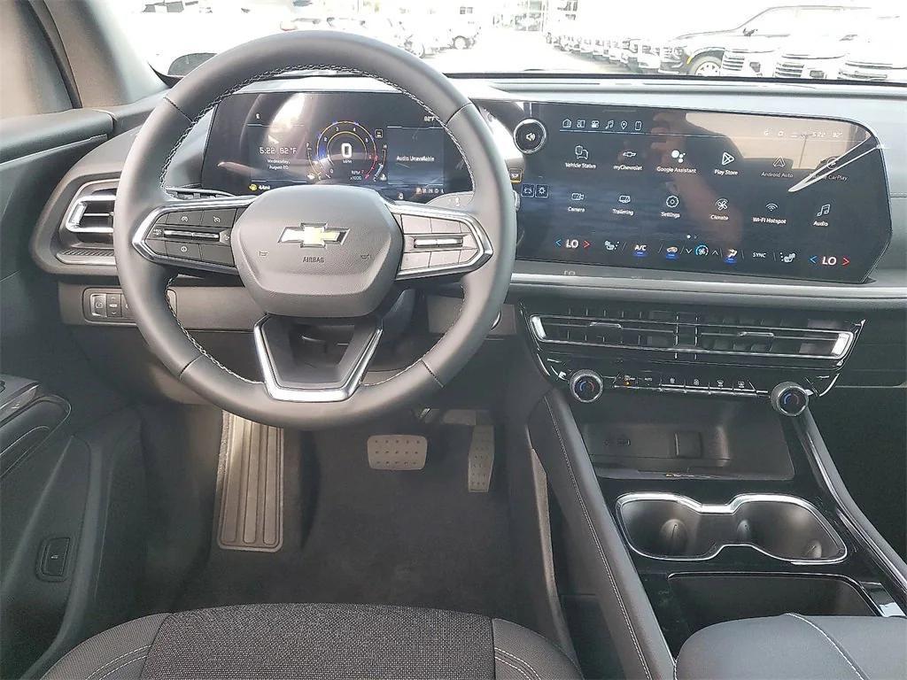 new 2026 Chevrolet Traverse car, priced at $43,315