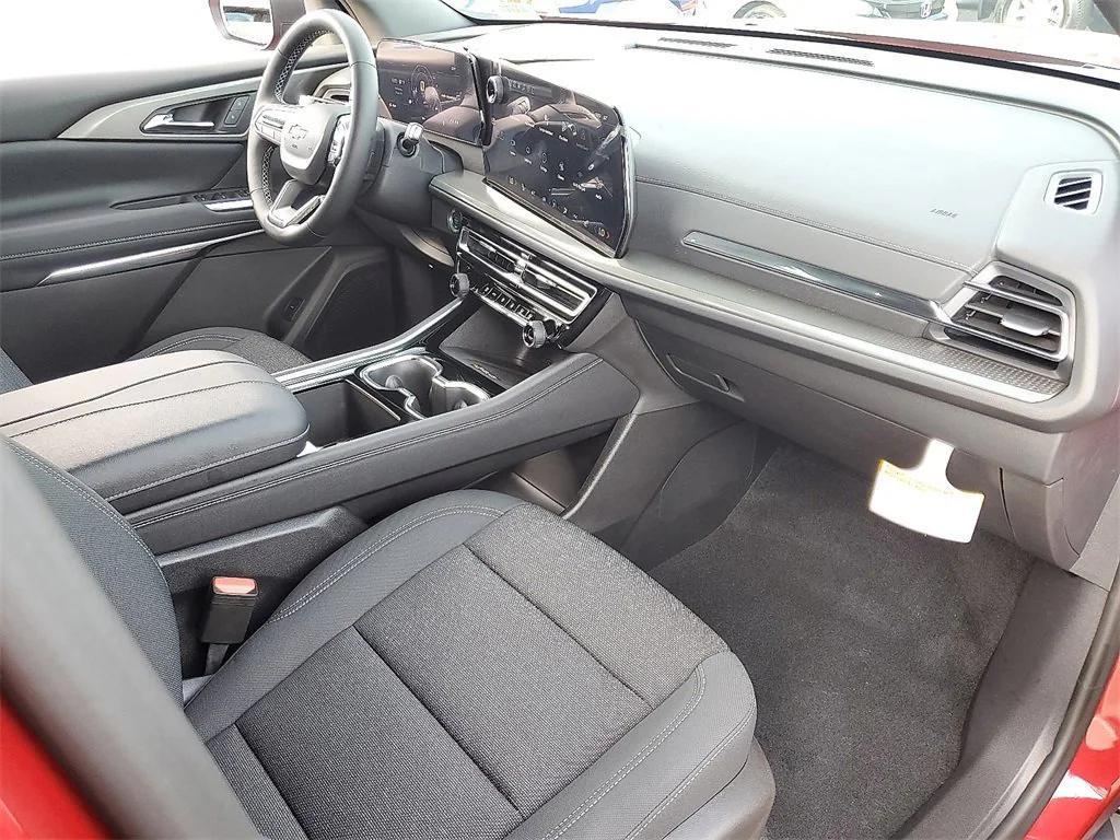 new 2026 Chevrolet Traverse car, priced at $43,315