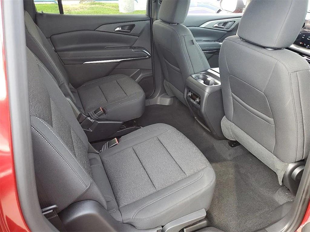 new 2026 Chevrolet Traverse car, priced at $43,315