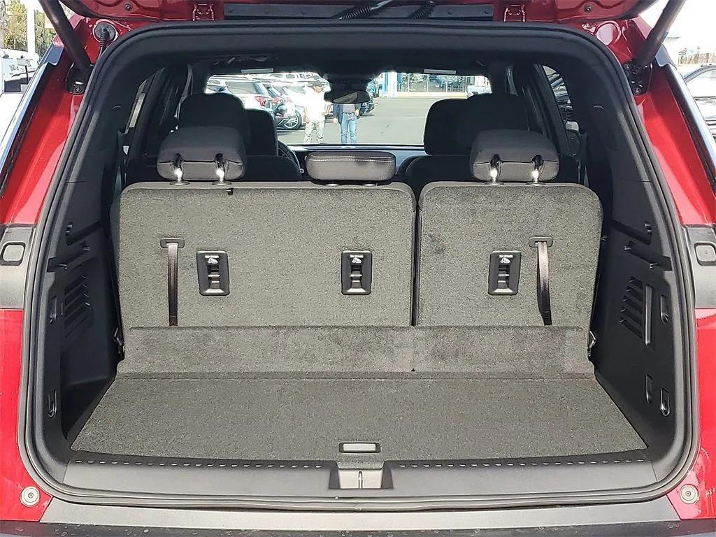 new 2026 Chevrolet Traverse car, priced at $43,315