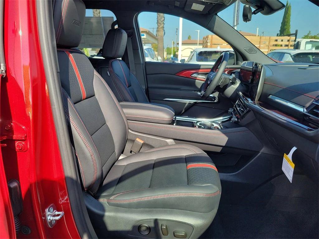 new 2026 Chevrolet Traverse car, priced at $59,785