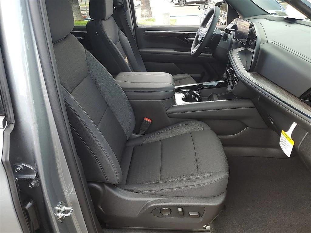 new 2025 Chevrolet Tahoe car, priced at $62,220