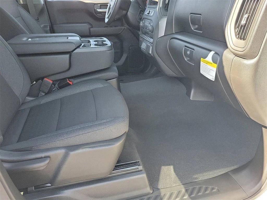 new 2026 Chevrolet Silverado 1500 car, priced at $42,615