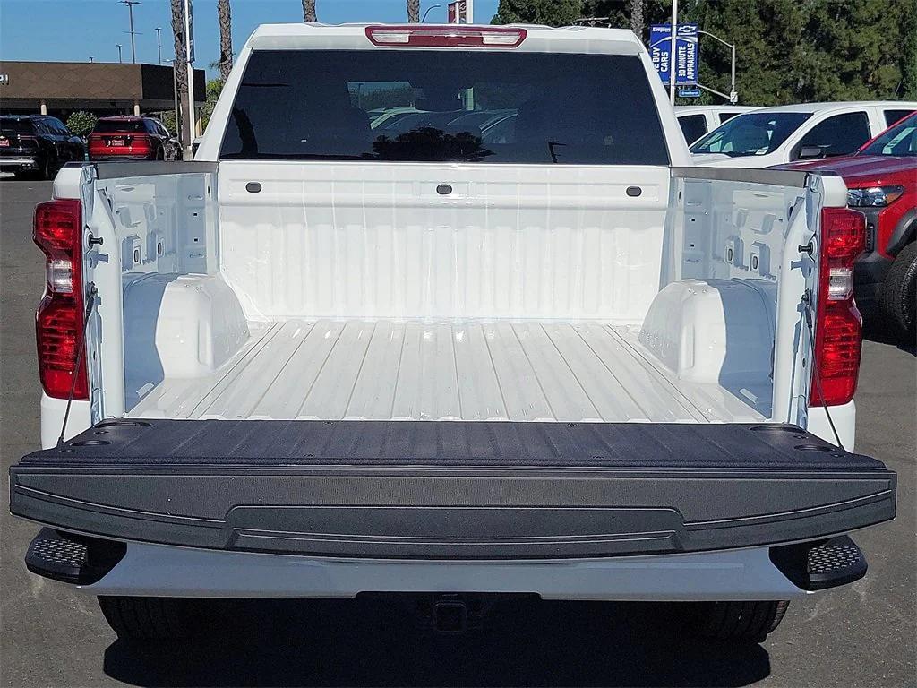 new 2026 Chevrolet Silverado 1500 car, priced at $42,615