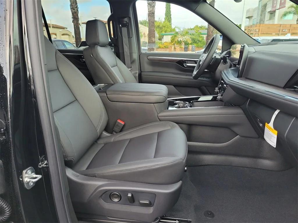 new 2026 Chevrolet Suburban car, priced at $71,580