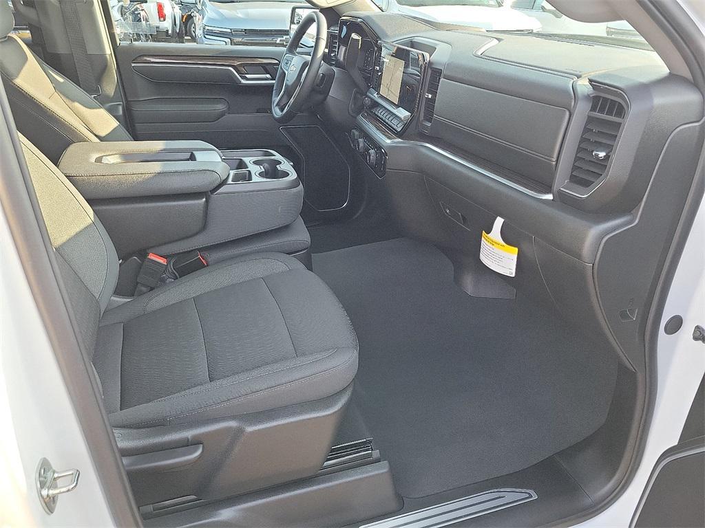 used 2025 Chevrolet Silverado 1500 car, priced at $43,888