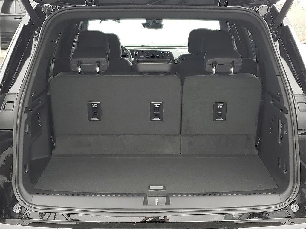 new 2026 Chevrolet Traverse car, priced at $57,714