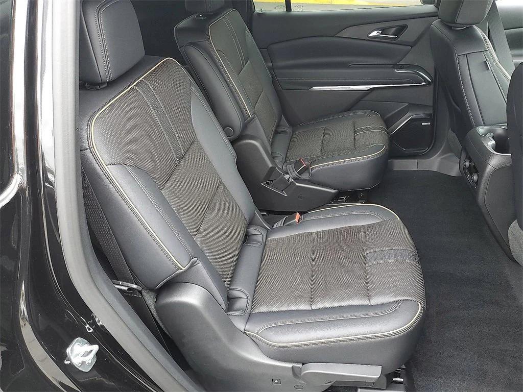 new 2026 Chevrolet Traverse car, priced at $57,714