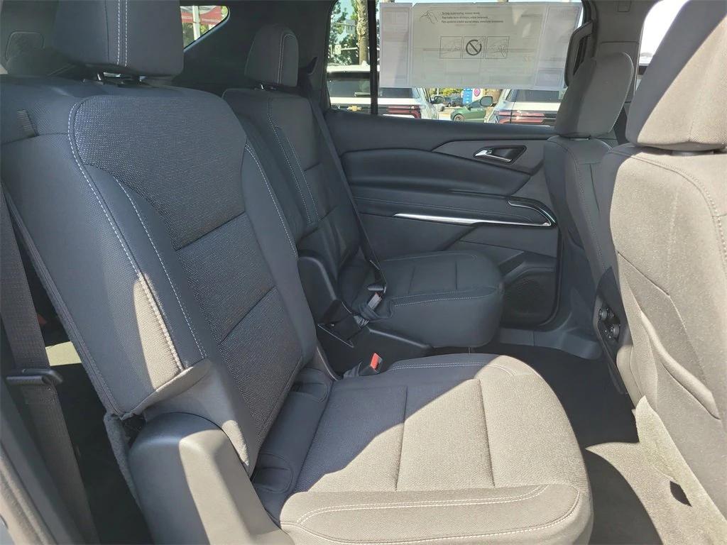 new 2026 Chevrolet Traverse car, priced at $45,105