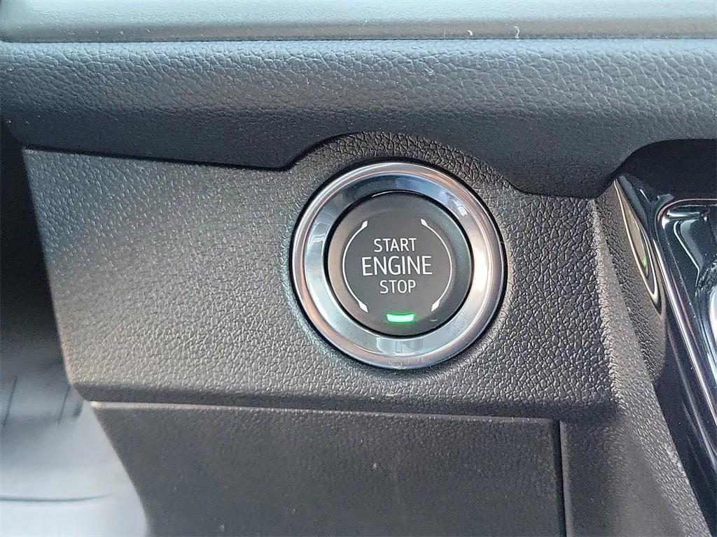 new 2026 Chevrolet Traverse car, priced at $45,105