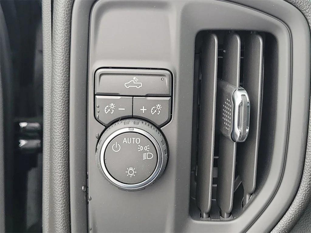 new 2026 Chevrolet Silverado 1500 car, priced at $42,615