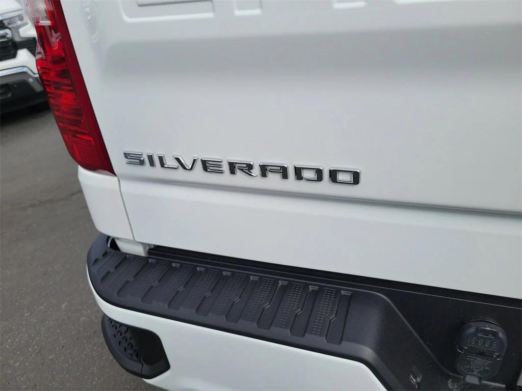 new 2026 Chevrolet Silverado 1500 car, priced at $39,895