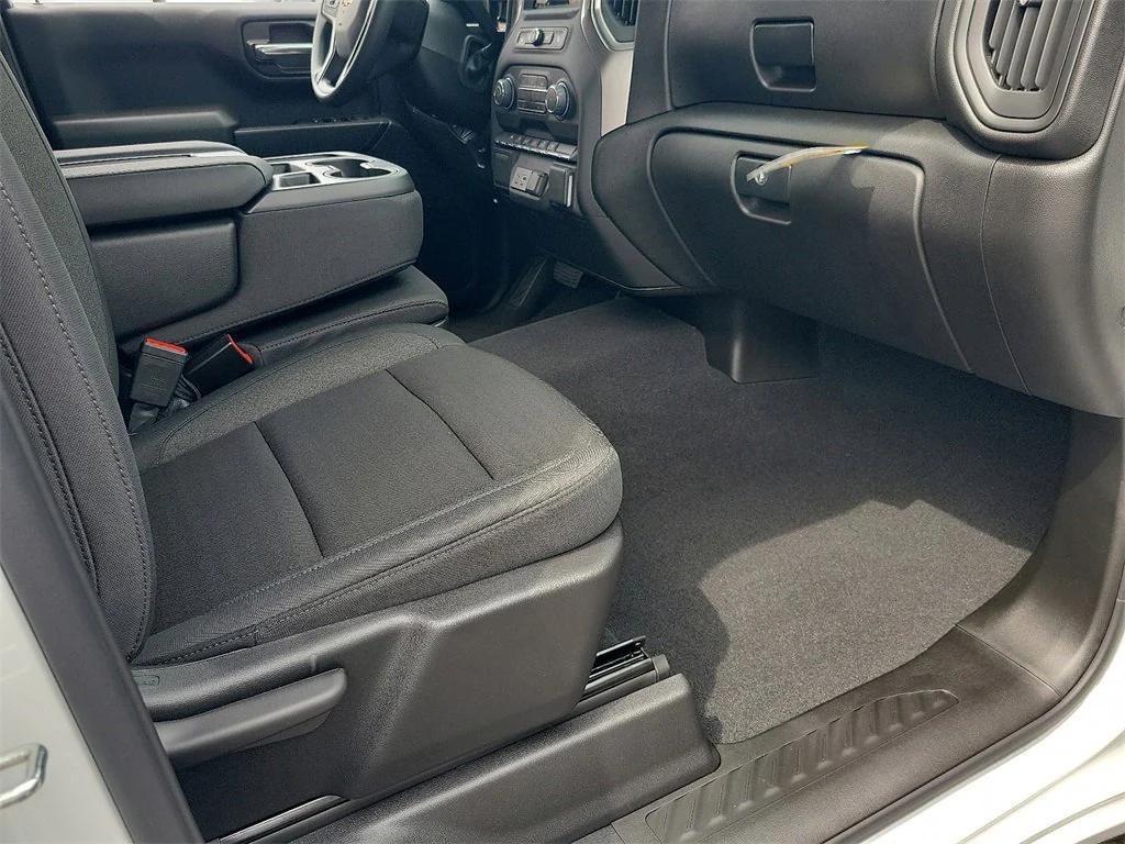 new 2026 Chevrolet Silverado 1500 car, priced at $42,615