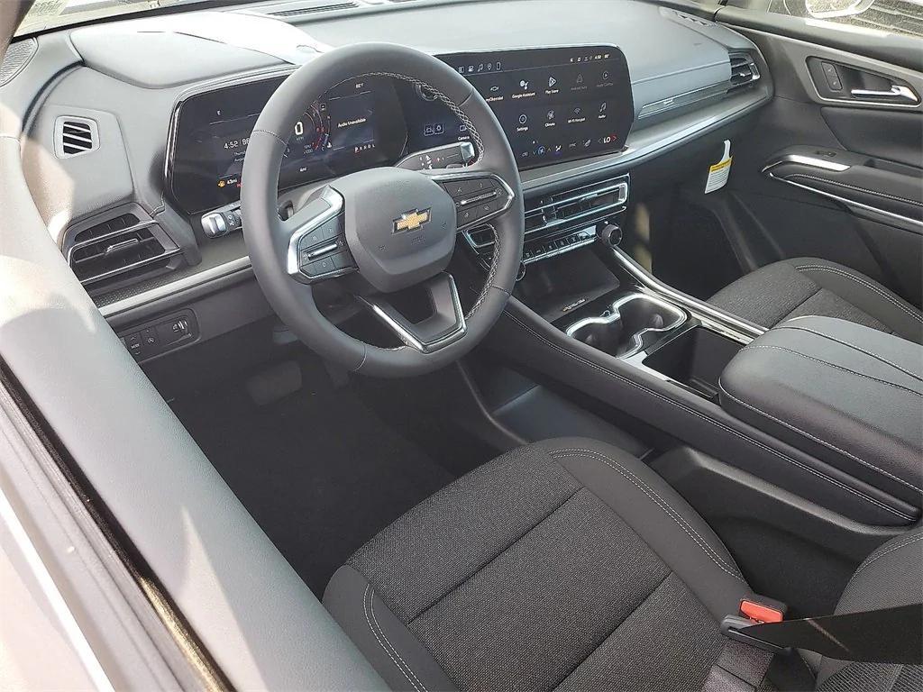 new 2026 Chevrolet Traverse car, priced at $42,820