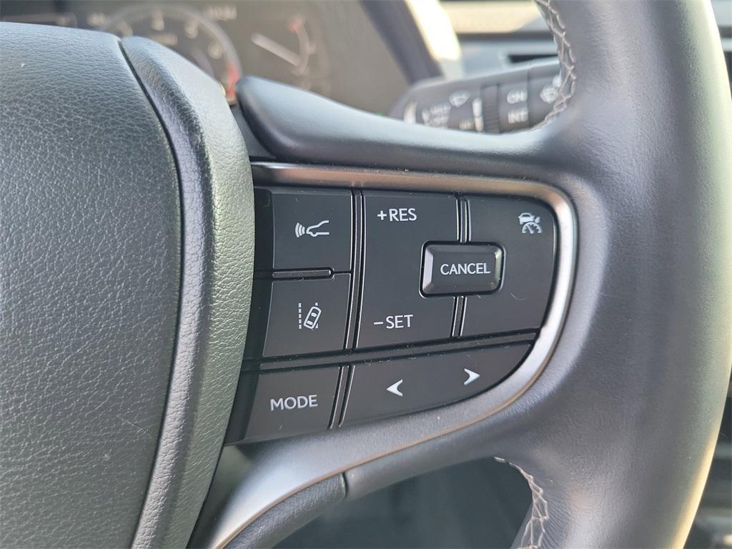 used 2022 Lexus UX 200 car, priced at $28,995