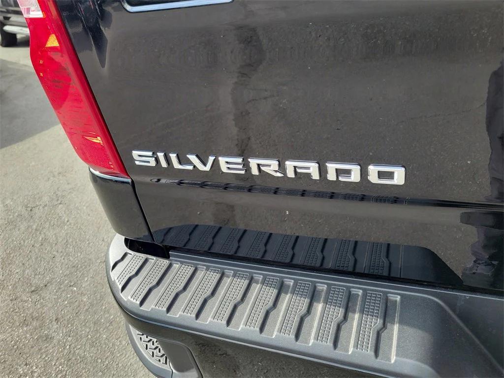 new 2026 Chevrolet Silverado 1500 car, priced at $42,615