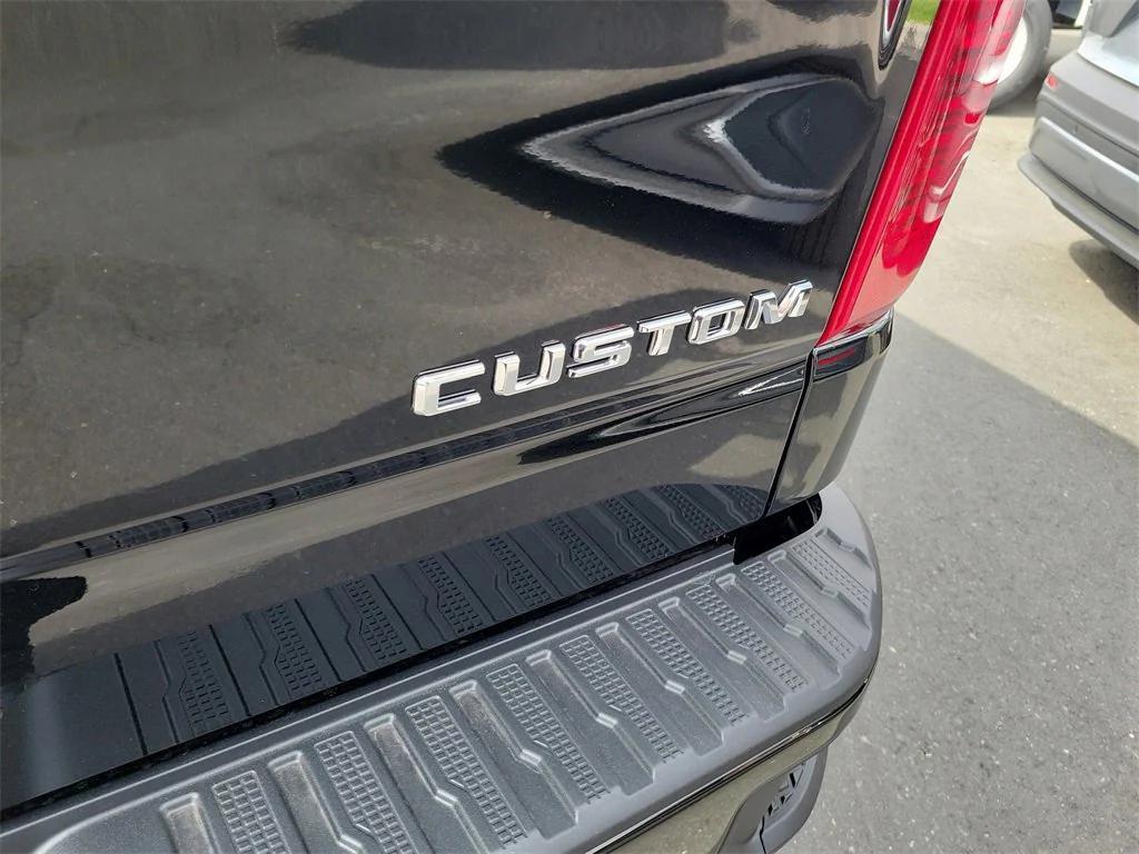 new 2026 Chevrolet Silverado 1500 car, priced at $42,615