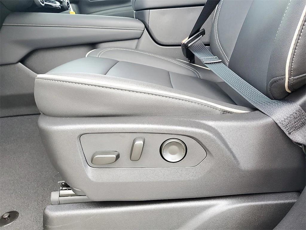 new 2025 Chevrolet Suburban car, priced at $84,740