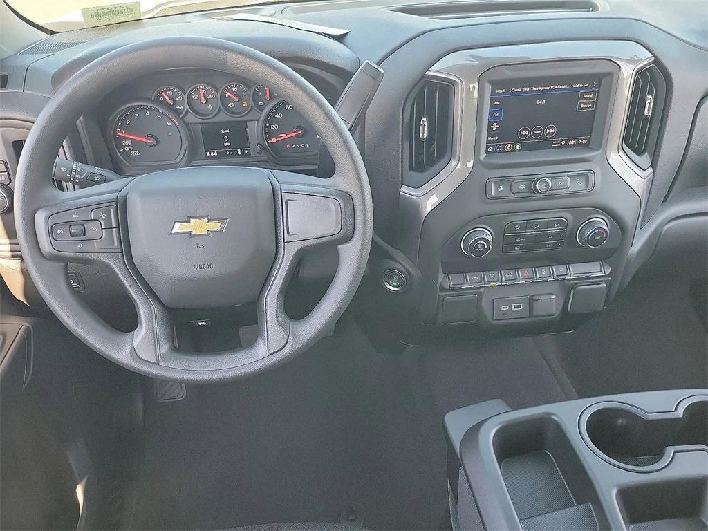 new 2026 Chevrolet Silverado 1500 car, priced at $42,615