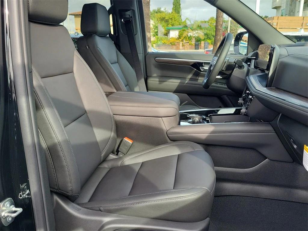 new 2026 Chevrolet Suburban car, priced at $71,580