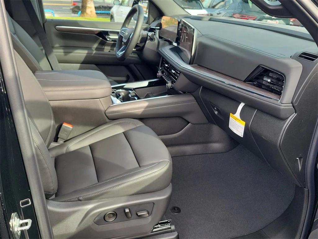 new 2026 Chevrolet Suburban car, priced at $71,580