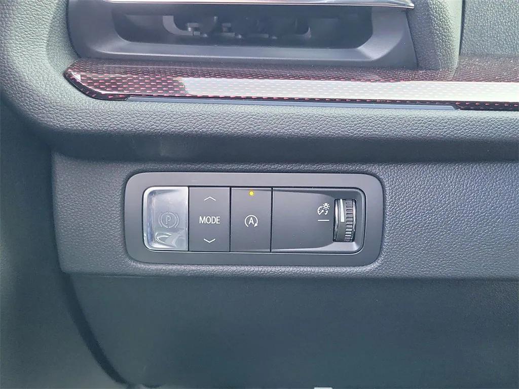 new 2026 Chevrolet Traverse car, priced at $60,310