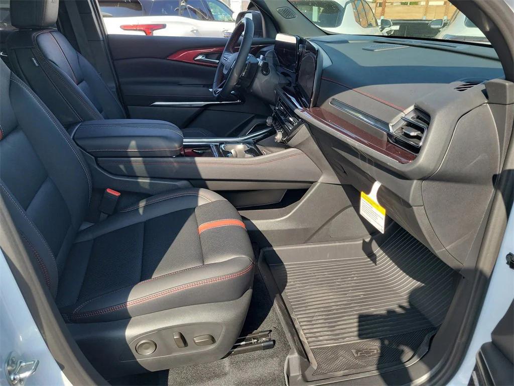 new 2026 Chevrolet Traverse car, priced at $60,310