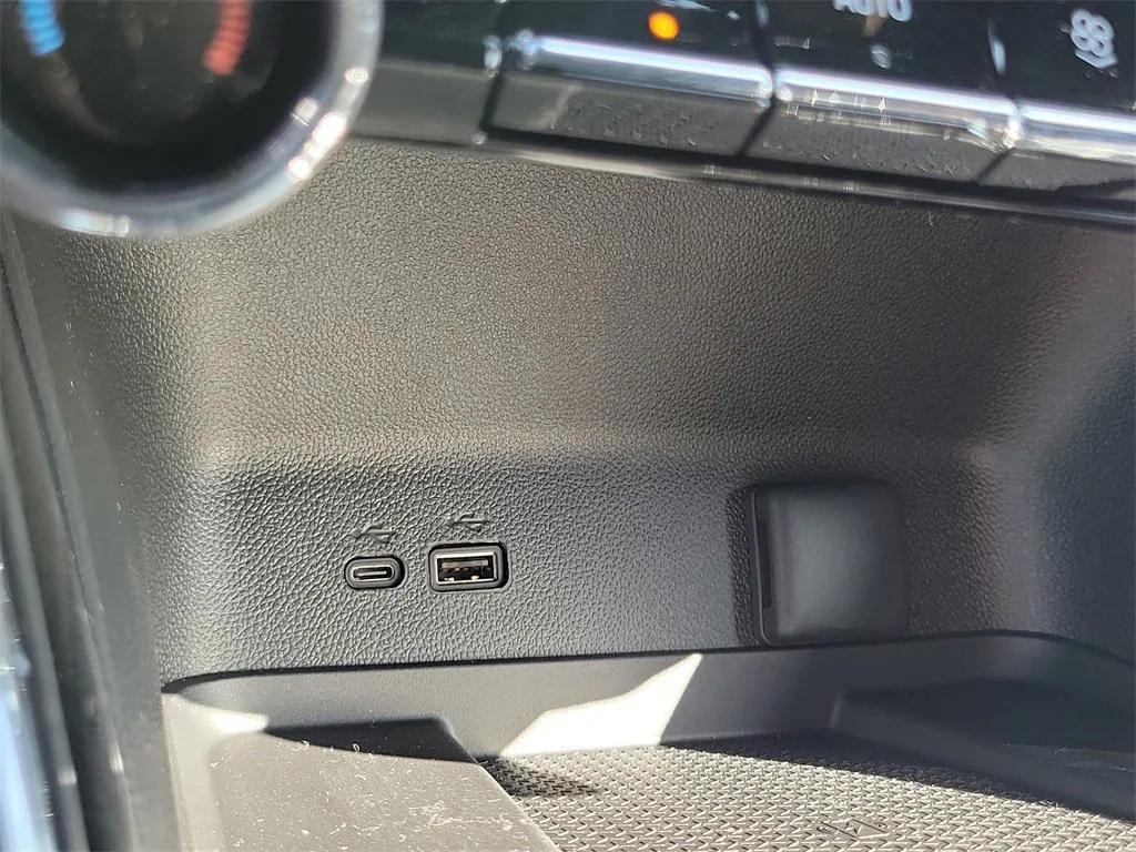 new 2026 Chevrolet Traverse car, priced at $60,310