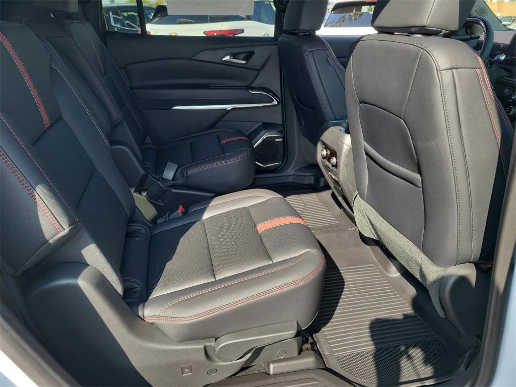 new 2026 Chevrolet Traverse car, priced at $60,310