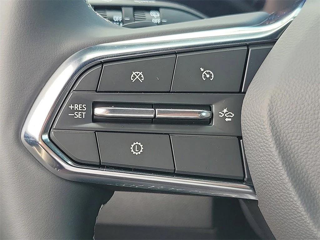 new 2026 Chevrolet Traverse car, priced at $42,820