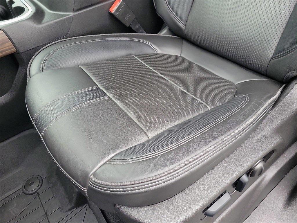 used 2022 Chevrolet Silverado 1500 car, priced at $47,995