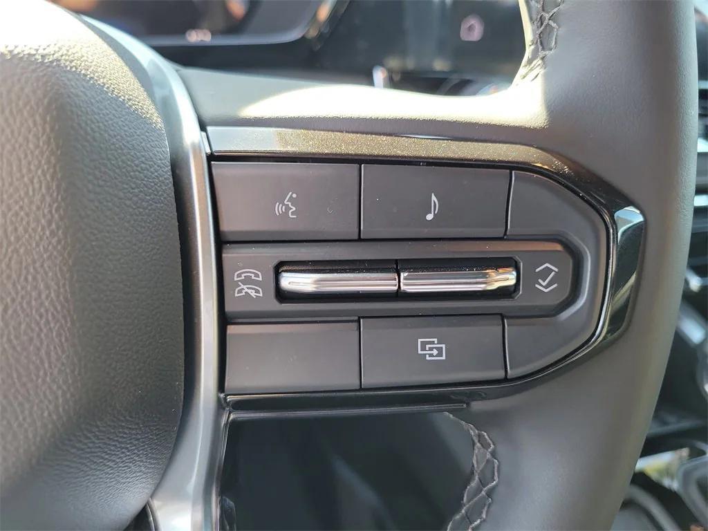 new 2025 Chevrolet Colorado car, priced at $38,190