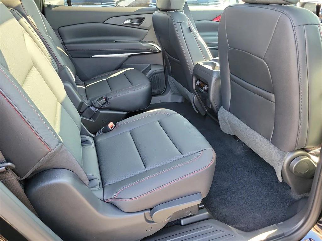 new 2026 Chevrolet Traverse car, priced at $54,369