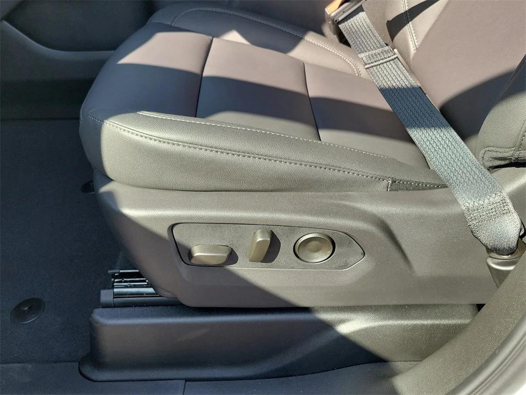 new 2026 Chevrolet Suburban car, priced at $81,440