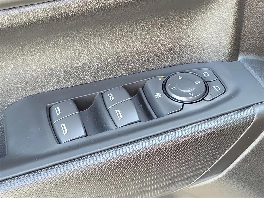 new 2026 Chevrolet Silverado 1500 car, priced at $42,615