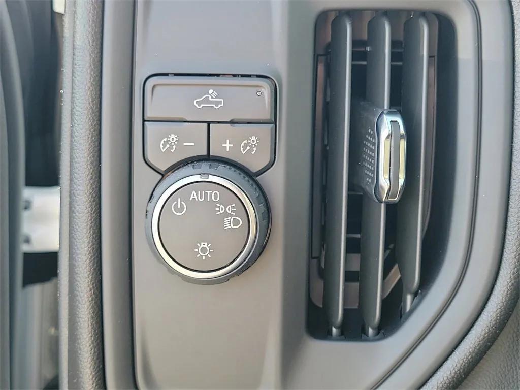 new 2026 Chevrolet Silverado 1500 car, priced at $42,615