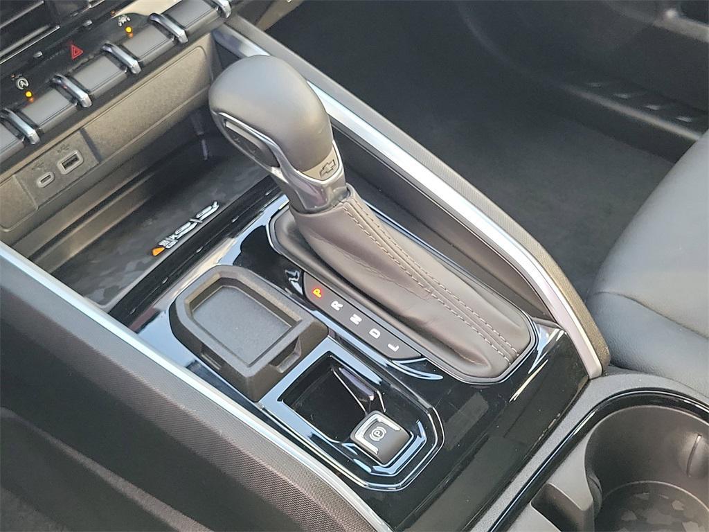 used 2025 Chevrolet Colorado car, priced at $35,853