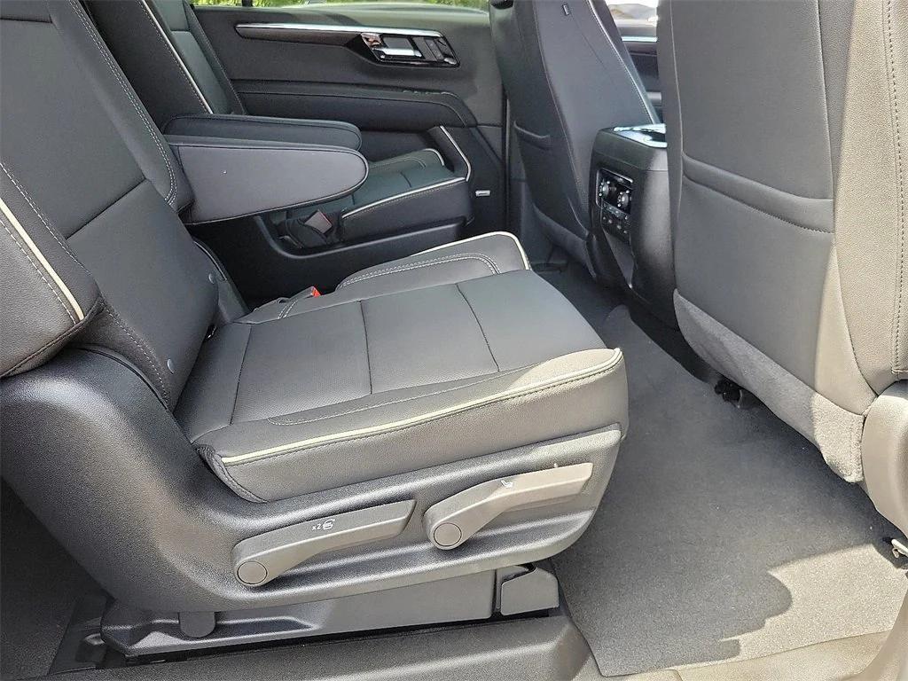 new 2025 Chevrolet Suburban car, priced at $84,740