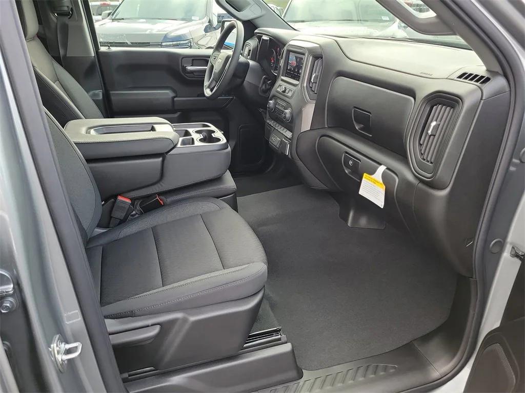 new 2026 Chevrolet Silverado 1500 car, priced at $42,615