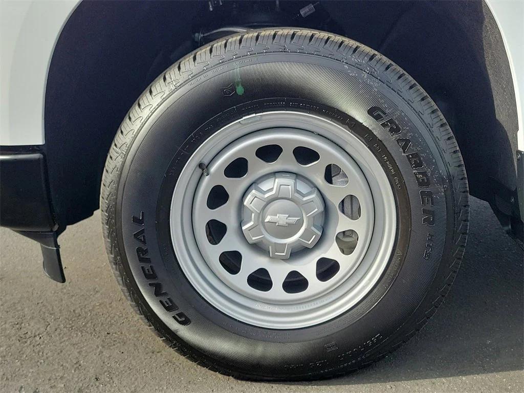 new 2026 Chevrolet Silverado 1500 car, priced at $35,595