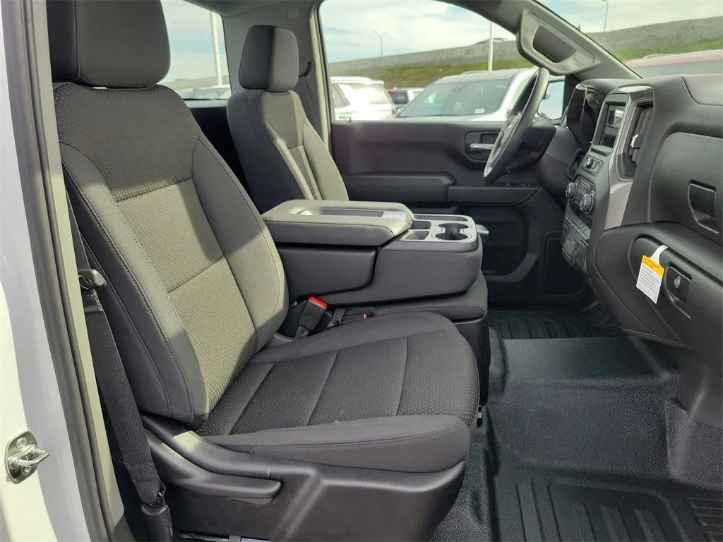 new 2026 Chevrolet Silverado 1500 car, priced at $35,595