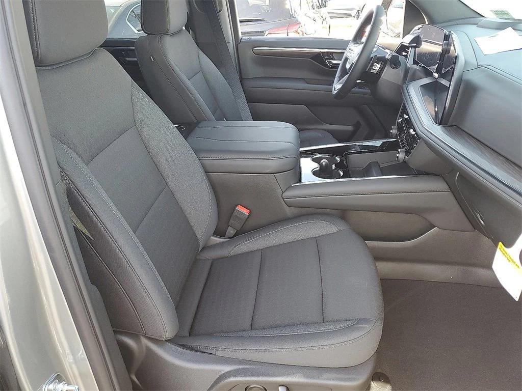 new 2025 Chevrolet Suburban car, priced at $65,220
