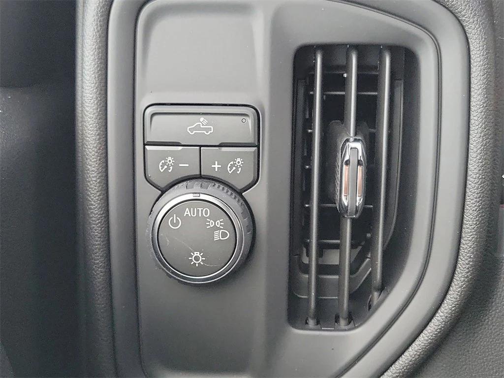 new 2026 Chevrolet Silverado 1500 car, priced at $42,615