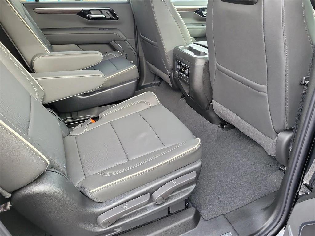 new 2026 Chevrolet Suburban car, priced at $88,970