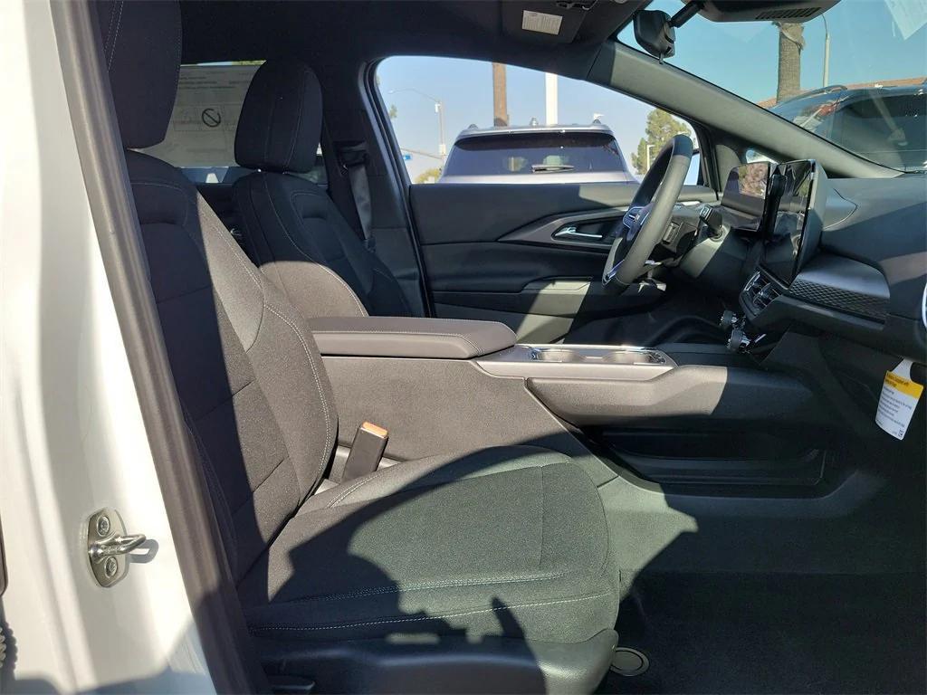 new 2026 Chevrolet Equinox EV car, priced at $35,869