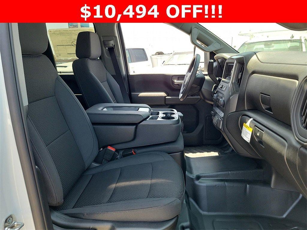 new 2025 Chevrolet Silverado 2500 car, priced at $64,999