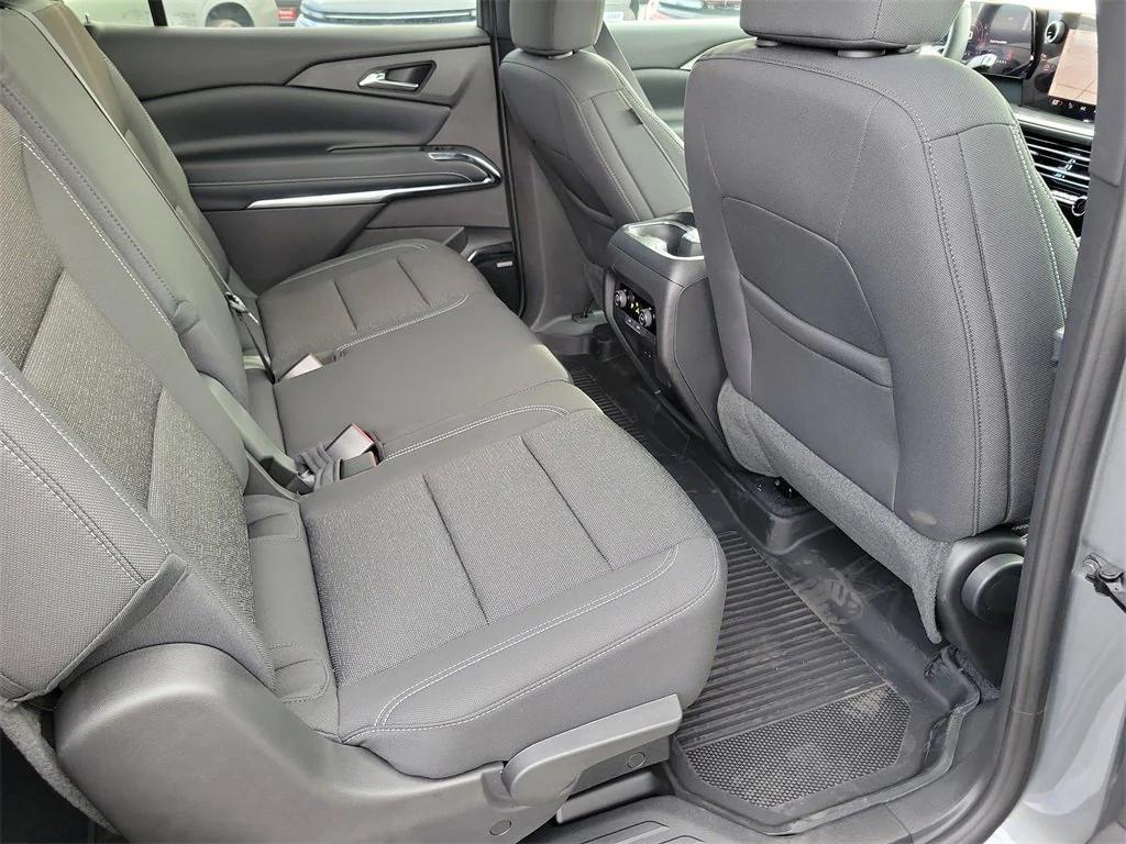 new 2026 Chevrolet Traverse car, priced at $48,280